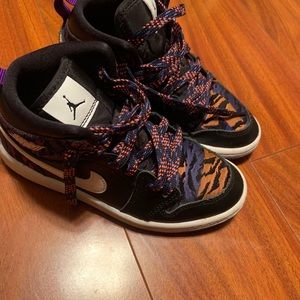 Air Jordan 1 Mid Pro Size 12